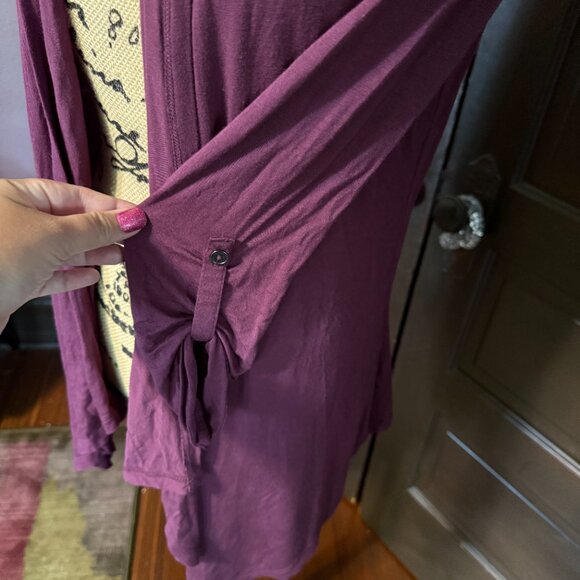 Beatiful Cardigan - Picture 2 of 3